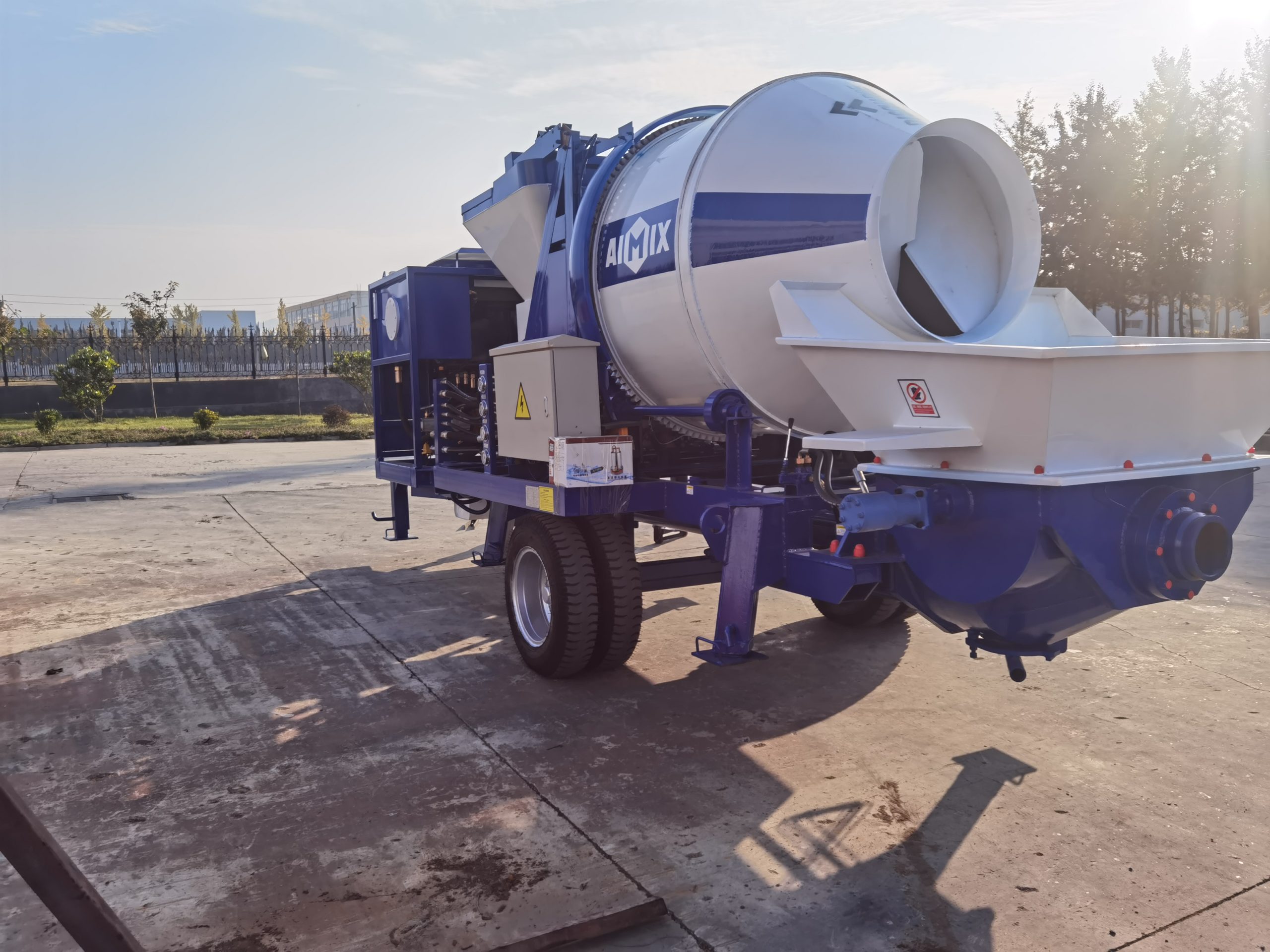 mobile concrete pumping machine